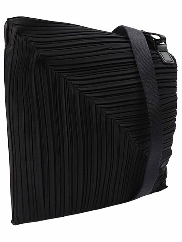 Diagonal Pleated Shoulder Bag Black - ISSEY MIYAKE - BALAAN 4