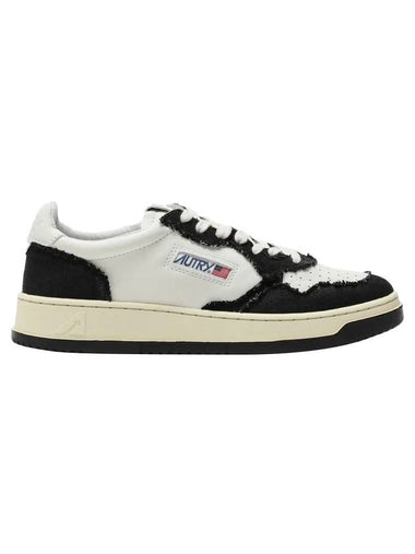 Medalist Low Top Sneakers Black - AUTRY - BALAAN 1