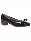 Vara Bow Patent Pumps Oxford Blue - SALVATORE FERRAGAMO - BALAAN 3