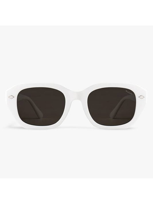 AUGUS 03 August White Black Sunglasses - MCCOIN - BALAAN 2