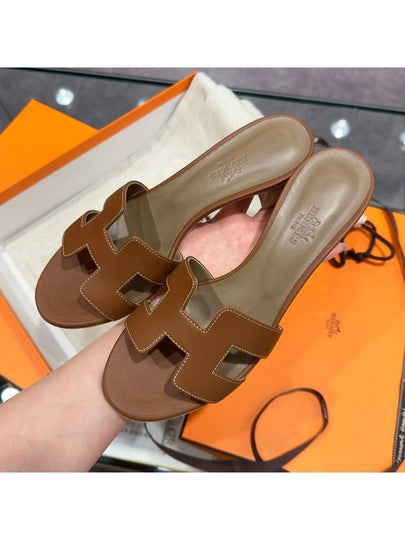 Women's Oasis Sandals Calfskin Gold Brown - HERMES - BALAAN 2