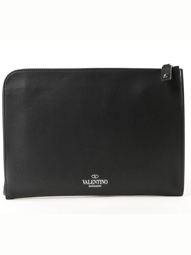 Logo Rockstud Clutch Bag Black - VALENTINO - BALAAN 4