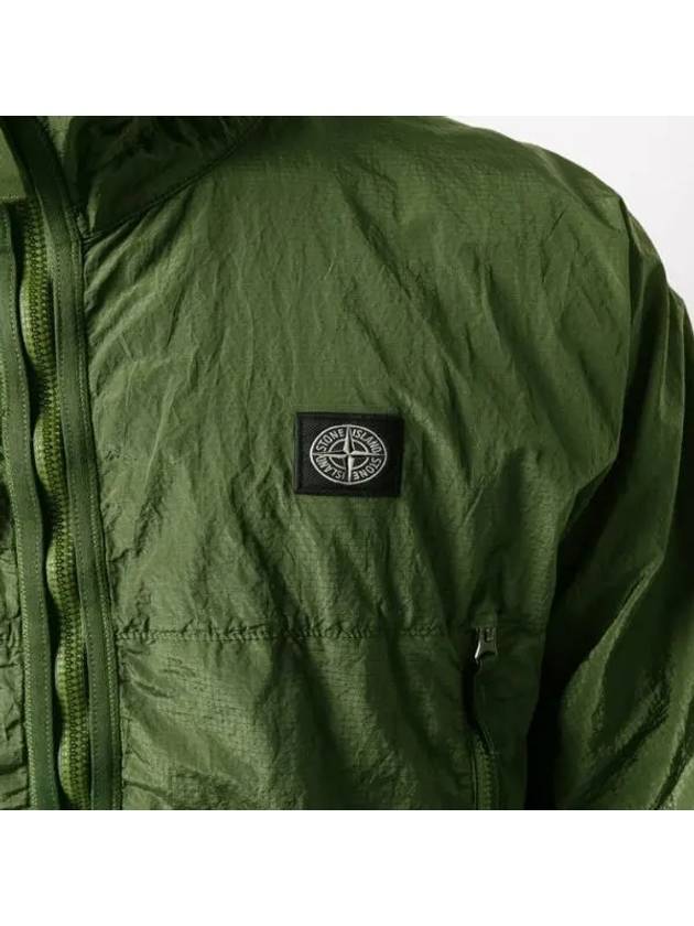 Logo Patch Wappen Nylon Metal Hooded Jacket Khaki - STONE ISLAND - BALAAN 4