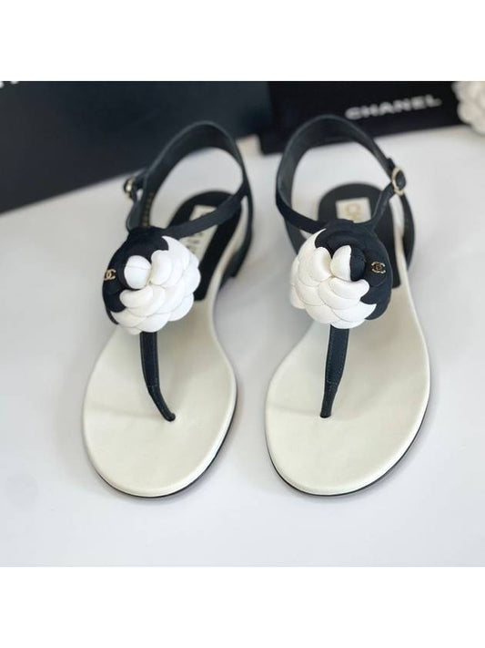 Camellia flip flop sandals G39057 - CHANEL - BALAAN 1