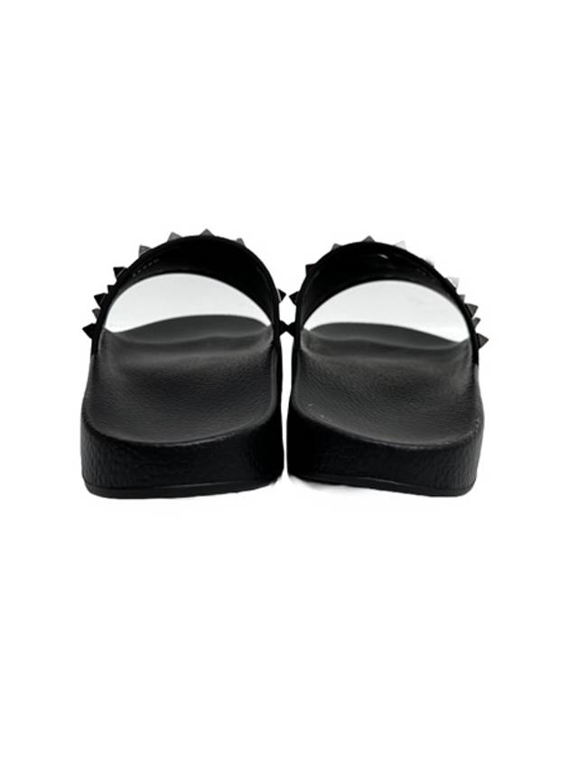 Rockstud Rubber Slippers Black - VALENTINO - BALAAN 6