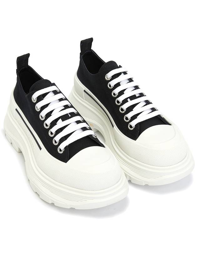 Tread Slick Platform Low Top Sneakers Black White - ALEXANDER MCQUEEN - BALAAN 4