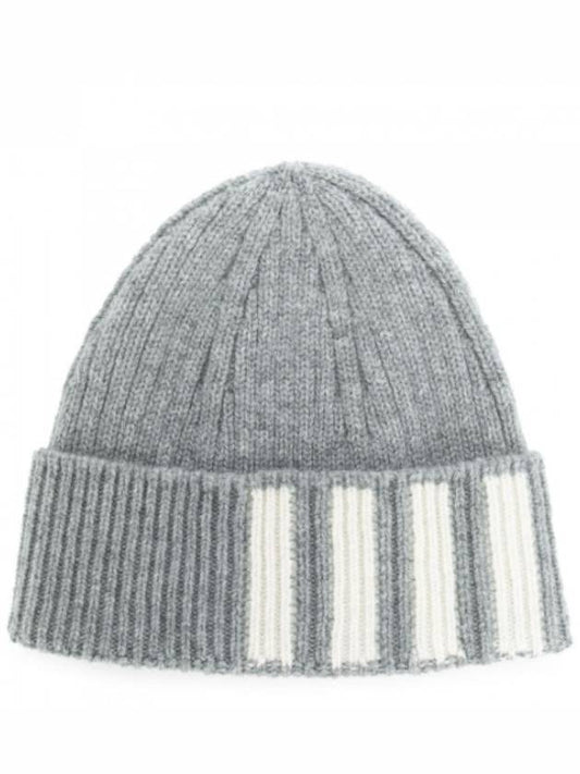 4 Bar Stripe Cashmere Beanie Light Grey - THOM BROWNE - BALAAN.