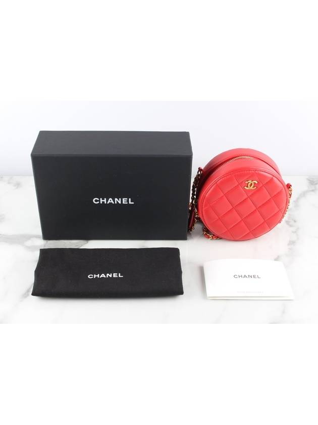 Round red caviar tambourine bag - CHANEL - BALAAN 2