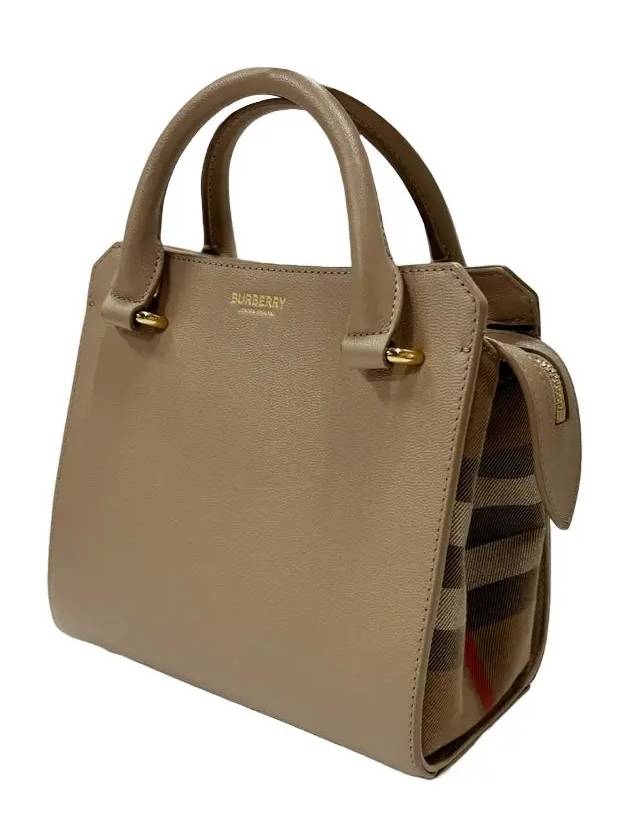 Banwell tote bag shoulder 80844881 house check beige - BURBERRY - BALAAN 4