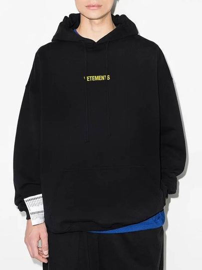 Neon Logo Label Hoodie Black - VETEMENTS - BALAAN 2