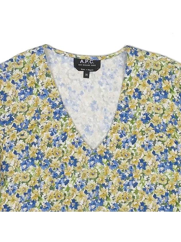 Smith Market Used Luxury Flower Tee Women s Clothing - A.P.C. - BALAAN 2