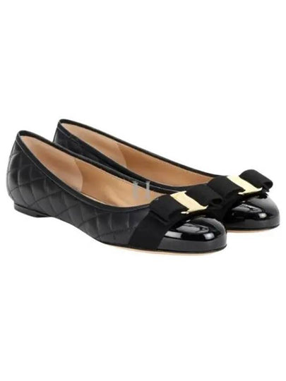 Varina Quilting Leather Ballet Flat Black - SALVATORE FERRAGAMO - BALAAN 2