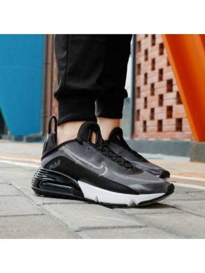 Air Max 2090 Low Top Sneakers Black Wolf Grey - NIKE - BALAAN 2