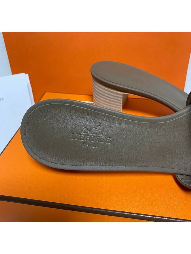 Oasis Epsom Sandals Etoupe - HERMES - BALAAN 5