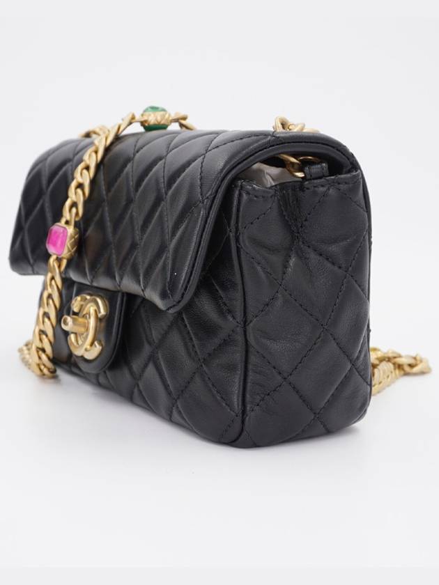 Women s Classic Season Flap Bag Mini - CHANEL - BALAAN 5