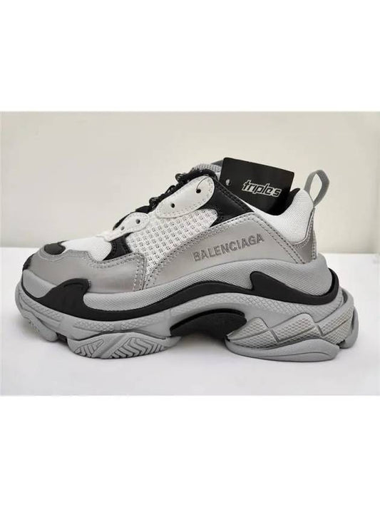 Triple S Low Top Sneakers White Silver - BALENCIAGA - BALAAN.