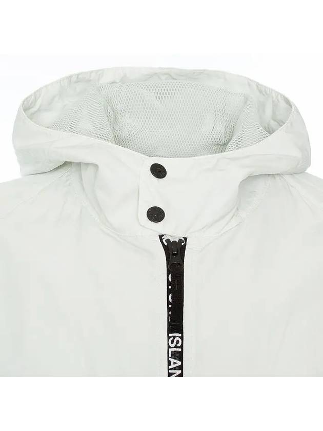 Logo Zipper Cupro Nylon Hooded Jacket White - STONE ISLAND - BALAAN 4