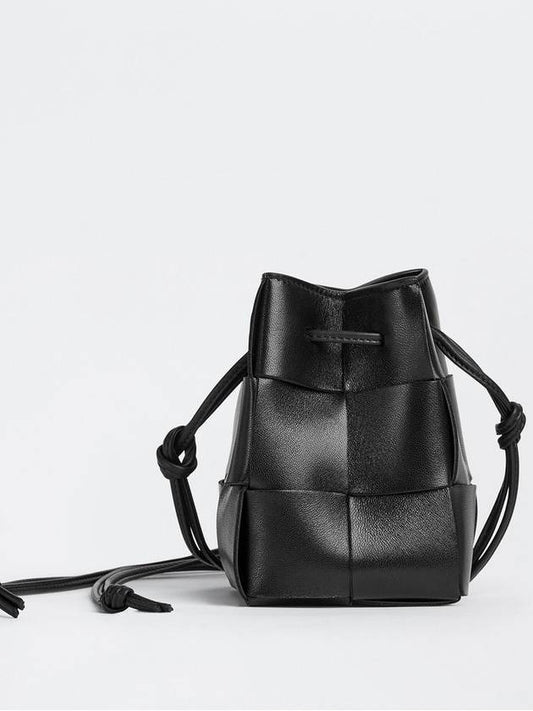 Intrecciato Cassette Small Bucket Bag Black - BOTTEGA VENETA - BALAAN 2