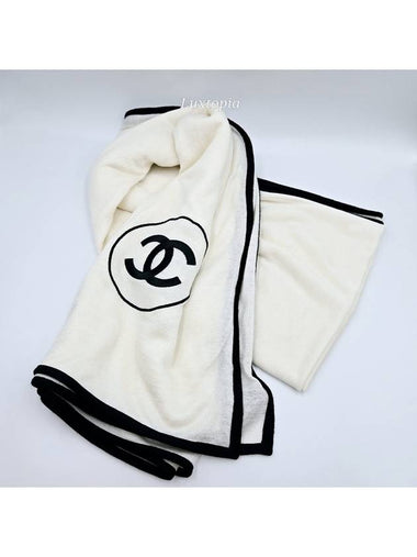 Women s CC Logo Cashmere Jenny Muffler Shawl Scarf Ivory A52032 - CHANEL - BALAAN 1