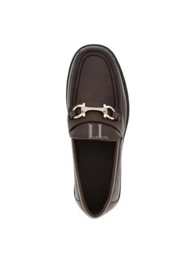 Moccasin Gancini Ornament Calfskin Loafers Brown - SALVATORE FERRAGAMO - BALAAN 2