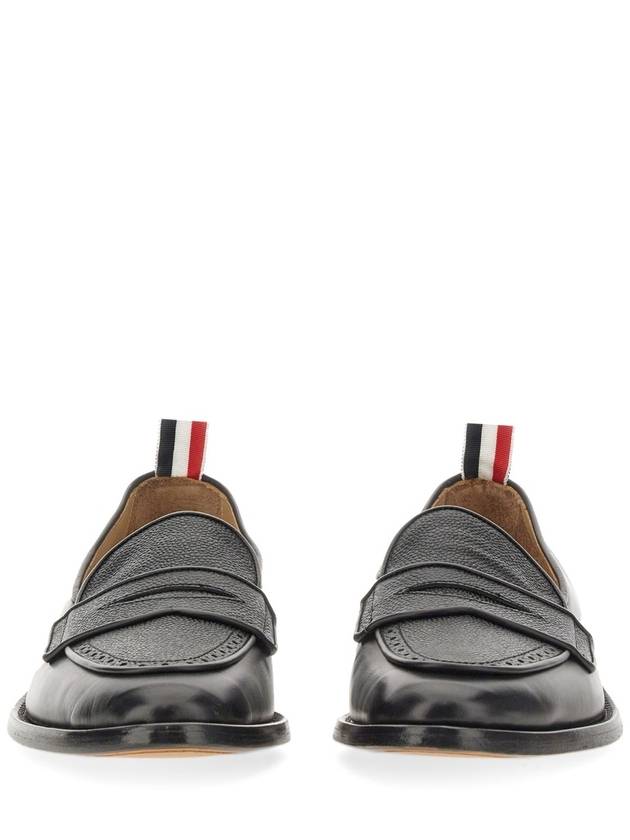 Men's Vitello Flexible Leather Sole Soft Penny Loafer Black - THOM BROWNE - BALAAN 4