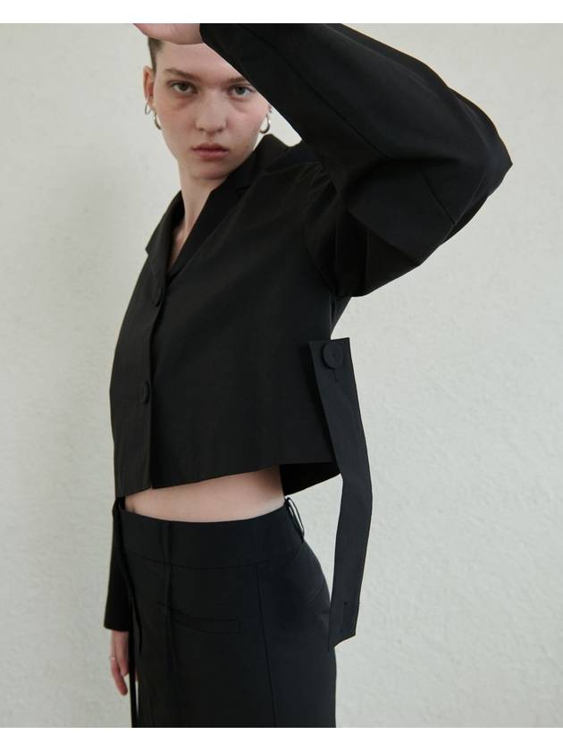 VOLUME SLEEVE CROPPED JACKET_BLACK - UNMUTE - BALAAN 3