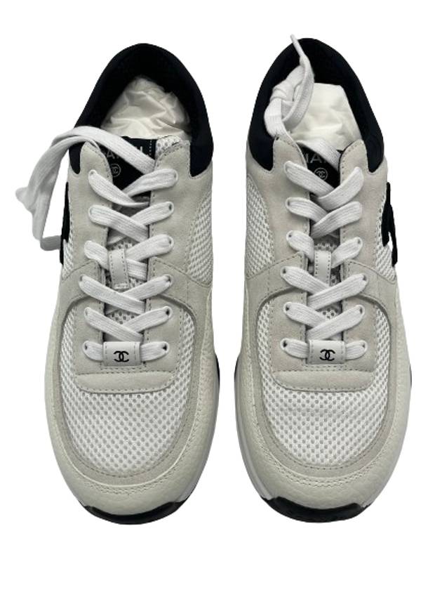 CC Logo Leather Low Top Sneakers White - CHANEL - BALAAN 6