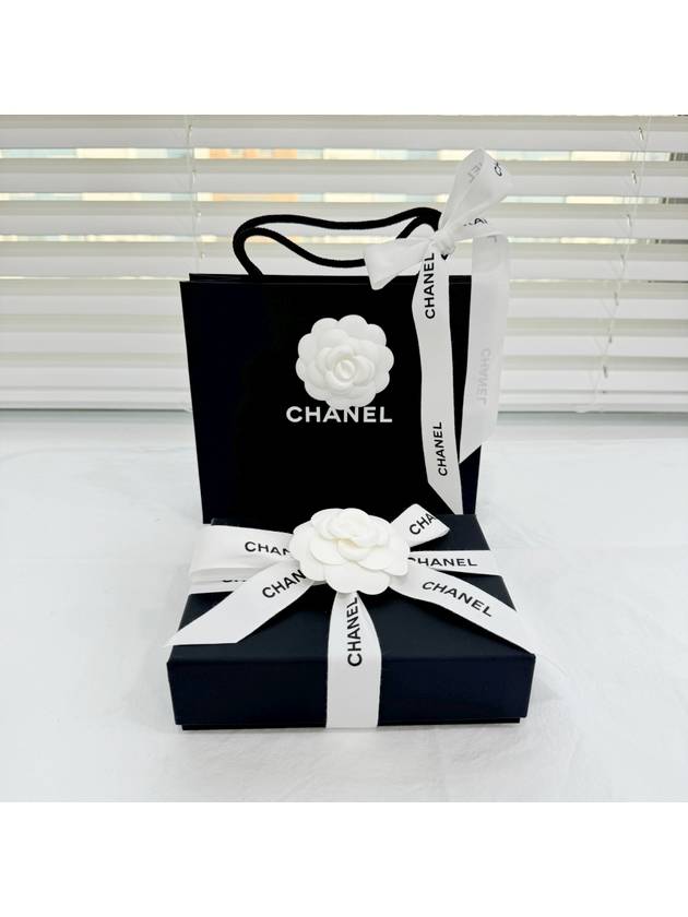 CC logo ribbon hair scrunchie silk scrunch tripe band black AAA374 - CHANEL - BALAAN 10