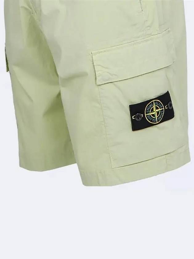 Men's Waffen Patch Garment Dyed Cargo Shorts Light Green - STONE ISLAND - BALAAN.