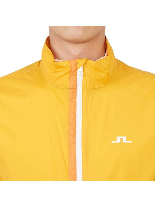 Ash Light Packable Vest Citrus - J.LINDEBERG - BALAAN 8