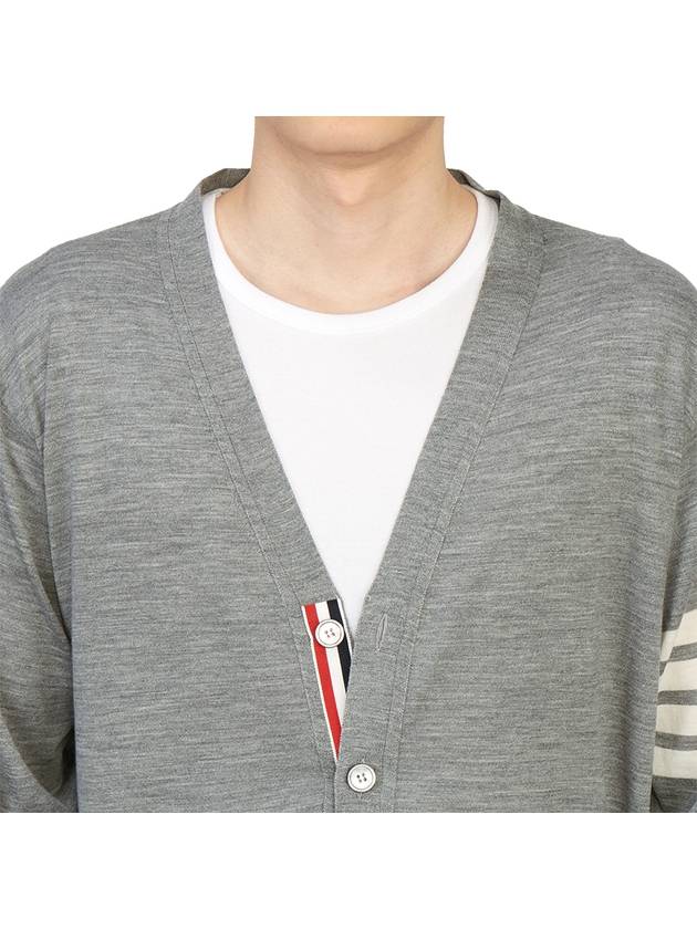 Men's Sustainable Classic Diagonal Wool Cardigan Pale Grey - THOM BROWNE - BALAAN 9