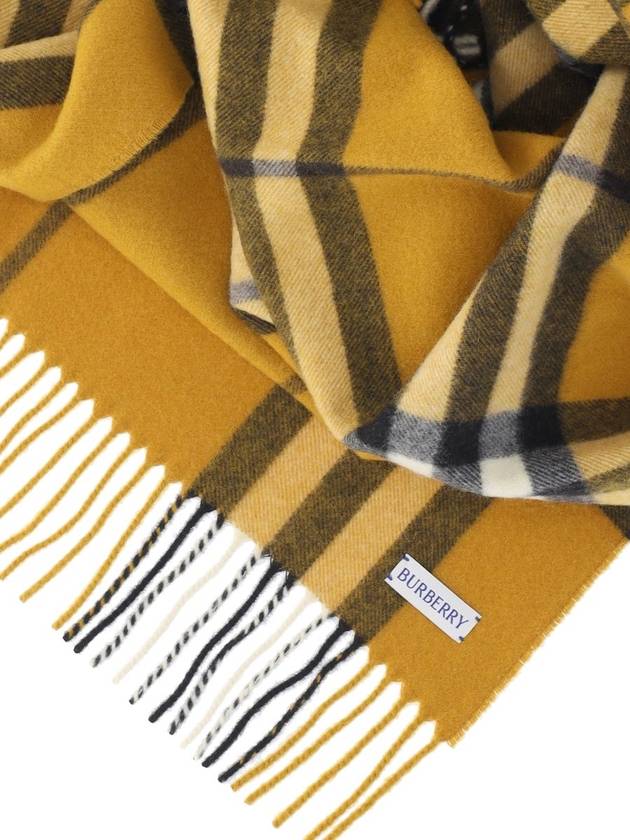 Wide Check Cashmere Scarf Teak - BURBERRY - BALAAN 5