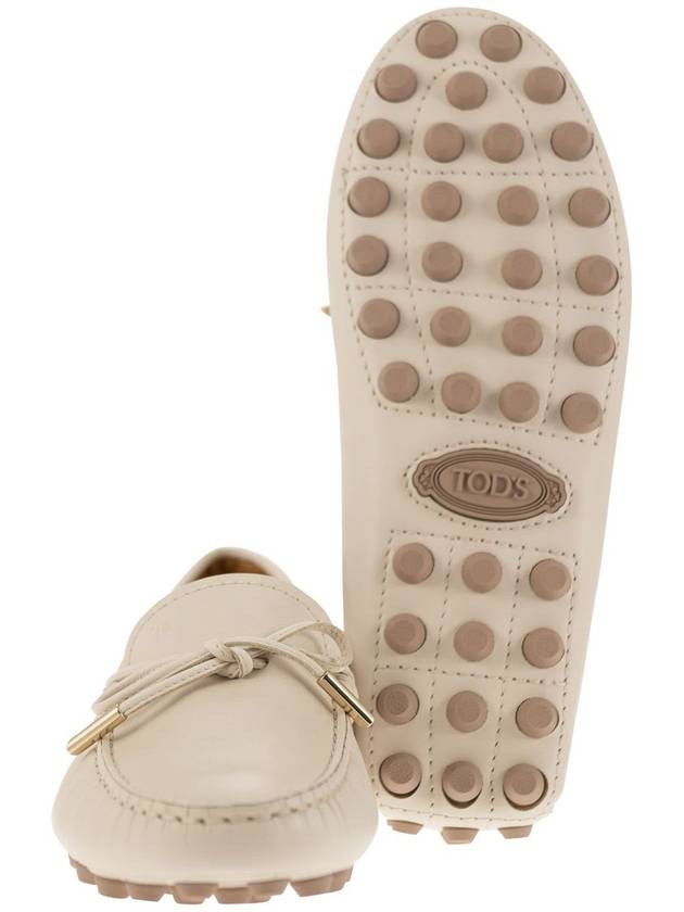 Gommino Bubble Leather Driving Shoes Off White - TOD'S - BALAAN 6