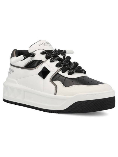 Valentino Garavani Sneakers - VALENTINO - BALAAN 2