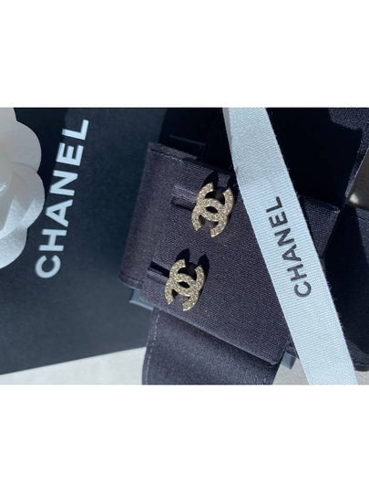 CC logo earrings gold metal crystal ABE431 - CHANEL - BALAAN 2