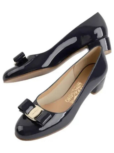 Ferragamo Vara pumps - SALVATORE FERRAGAMO - BALAAN 1