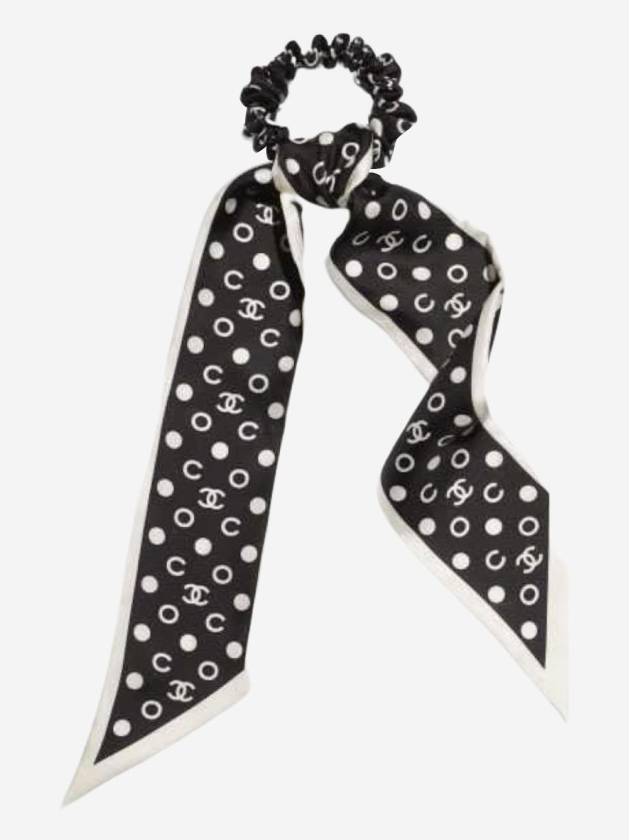 Logo Silk Scarf Scrunch Black White - CHANEL - BALAAN 2