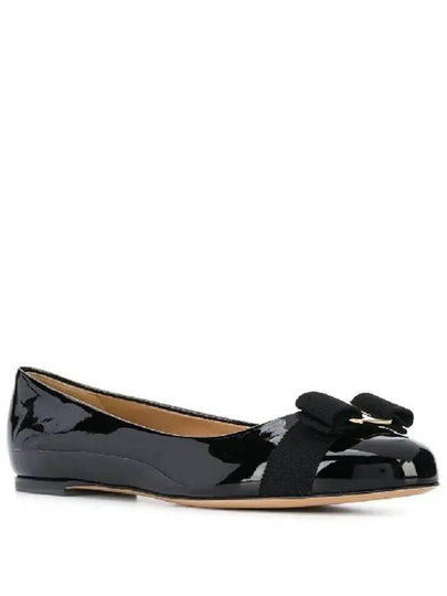 Women’s Varina Bellet Flats Black - SALVATORE FERRAGAMO - BALAAN 2