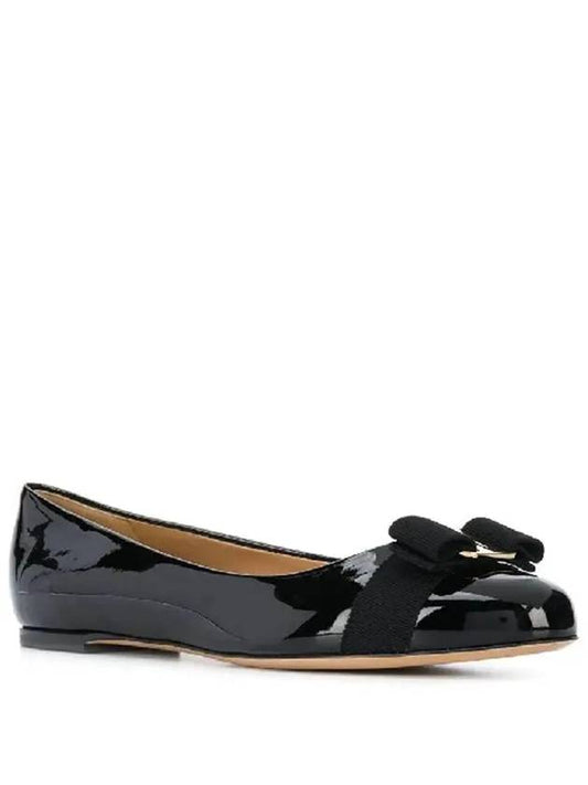 Varina Bellet Flats Black - SALVATORE FERRAGAMO - BALAAN 2