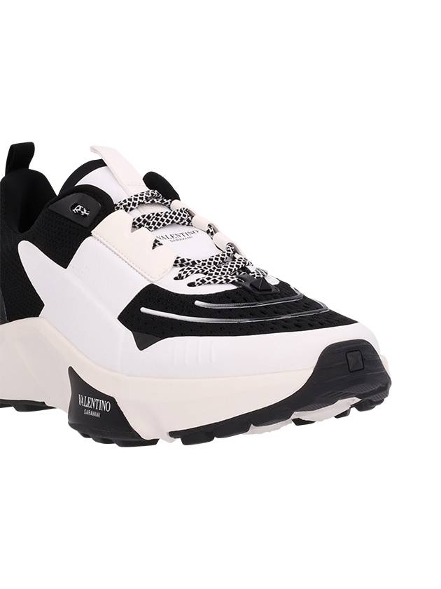 True Act Low-Top Sneakers Black White - VALENTINO - BALAAN 11