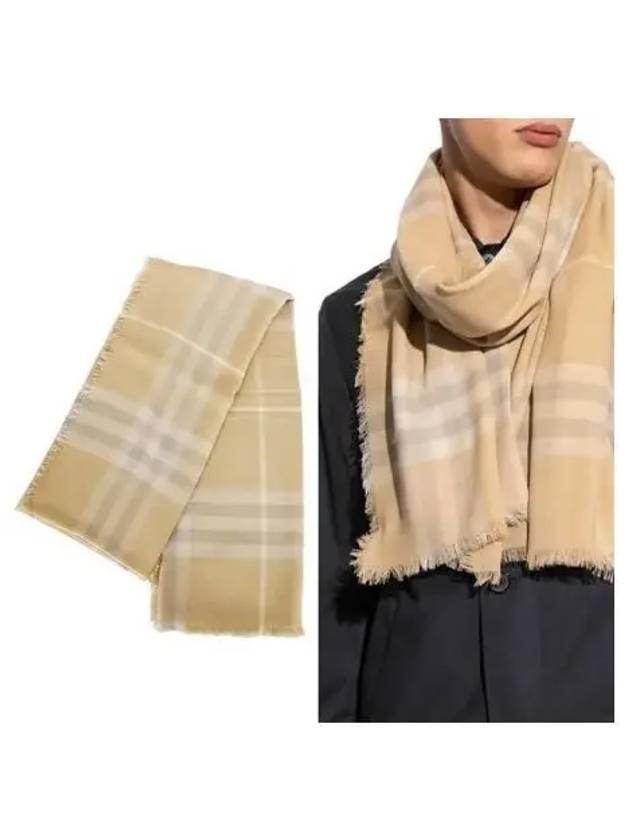 Checked wool scarf 270381 - BURBERRY - BALAAN 1