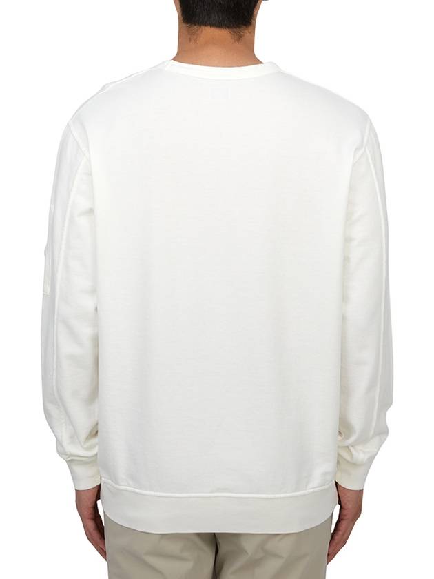 Men s Lens Wappen White Sweatshirt 18CMSS019A 002246G 103 - CP COMPANY - BALAAN 4