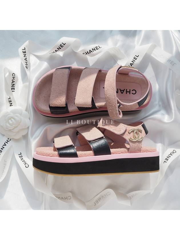 CC Logo Gold Velcro Suede Strap Sandals Pink Black G38062 - CHANEL - BALAAN 1