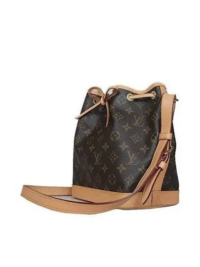 M40817 Monogram Canvas Noe BB Bucket Cross Bag - LOUIS VUITTON - BALAAN 2