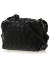 Intrecciato Loop Small Leather Cross Bag Black - BOTTEGA VENETA - BALAAN 3