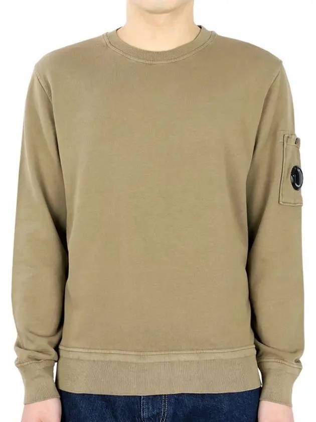 23 ss Men's Lens Wappen Cotton Sweatshirt Brown 14CMSS136A 005398R 339 - CP COMPANY - BALAAN.