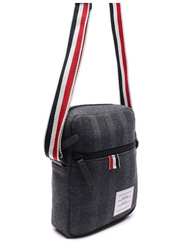 Diagonal Stripe Strap Camera Cross Bag Medium Grey - THOM BROWNE - BALAAN 4