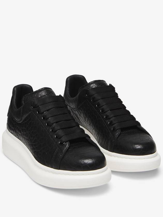 Oversized Lace-Up Low-Top Sneakers Black - ALEXANDER MCQUEEN - BALAAN 3