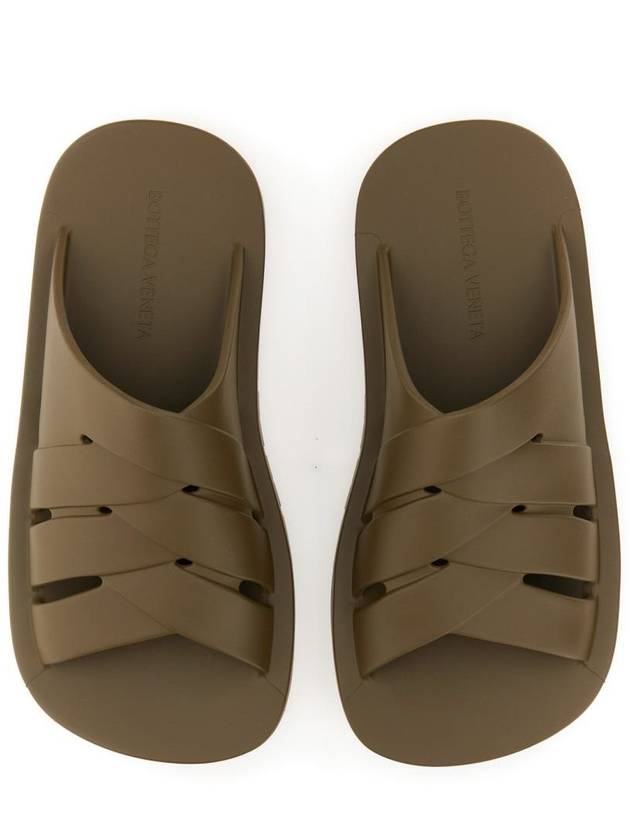 Flintston Intrecciato Matte Rubber Sandals Solid - BOTTEGA VENETA - BALAAN 3