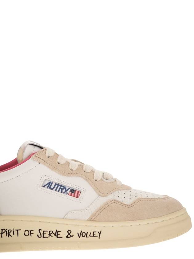 Women's Medalist Bi-Color Low-Top Sneakers White Pink Tab - AUTRY - BALAAN 7